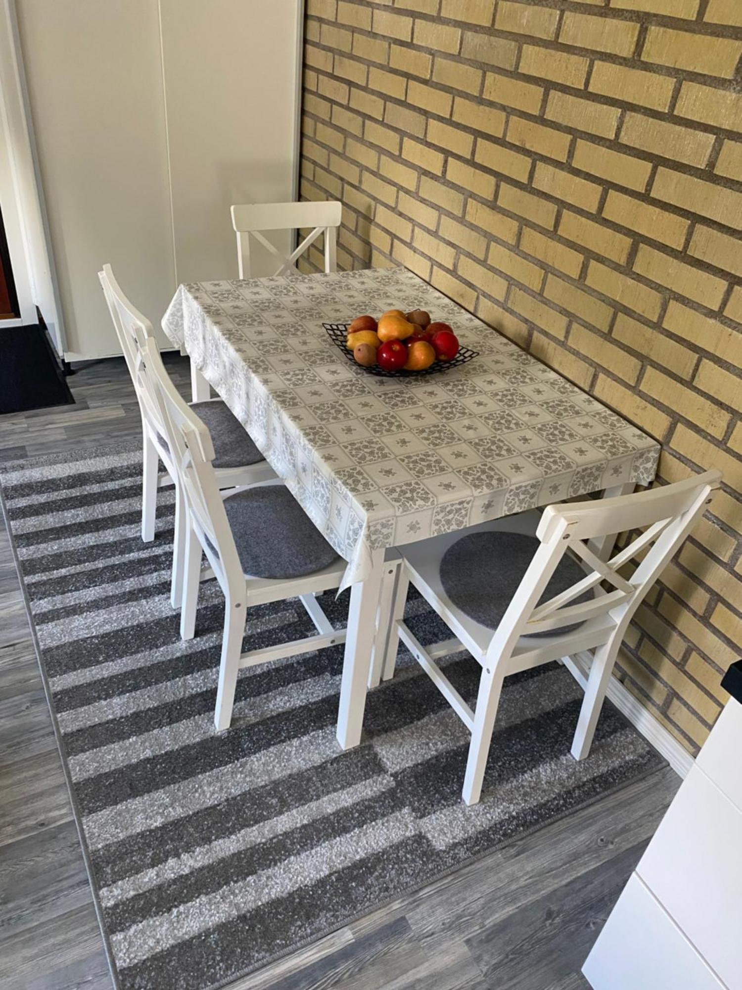 Videdal Apartment 2 Rooms - Own Entrance & Free Parking Malmø Eksteriør billede